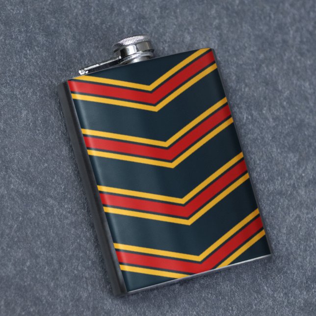 Blue Red Zickzack Stripes Cutting Board Flachmann (flask)
