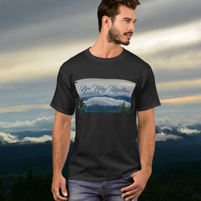 Blue Ridge Mountains Fotografisch T-Shirt (Von Creator hochgeladen)