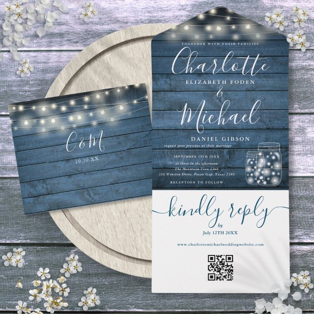 Blue Rustic Wood QR Code Mason Jars Lights Hochzei All In One Einladung (Blue Rustic Wood QR Code Mason Jars Lights Wedding All In One Invitation)