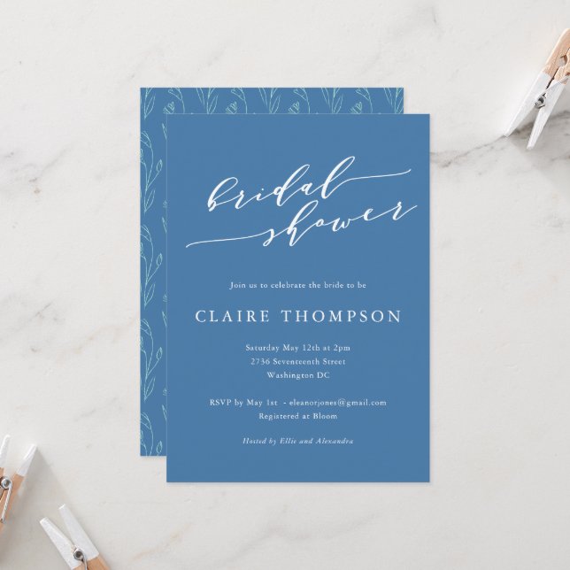 Blue Script Floral Bold Romantic Bridal Shower Einladung (Vorderseite/Rückseite Beispiel)