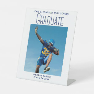 Blue Script Graduate Foto Sporty Graduation Party Sockelschild
