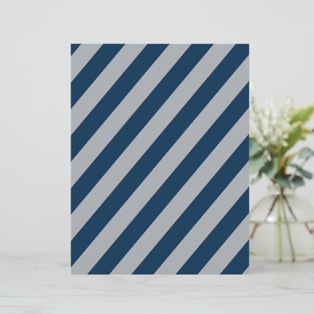 Blue & Silver Diagonal Stripes Scrapbook Paper (Stehend Vorderseite)