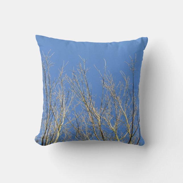 Blue Sky & Tree Branches Kissen (Vorderseite)