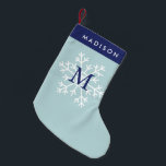 Blue Snowflake Mit Monogramm Kleiner Weihnachtsstrumpf<br><div class="desc">Schöner personalisierter Strumpf.</div>