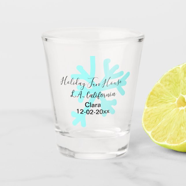 Blue snowflakes holiday camping house place date schnapsglas (Vorderseite)