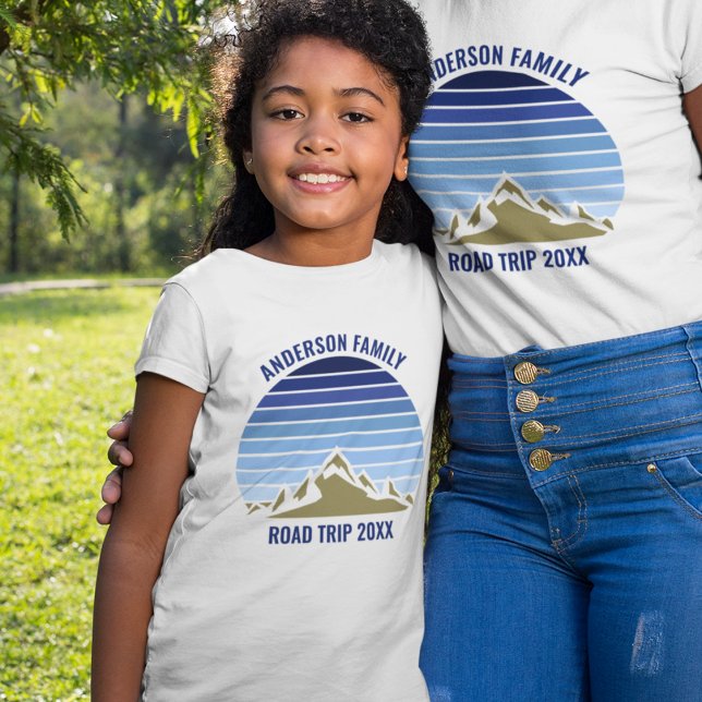 Blue Sunset Mountain Custom Family Reunion Kids T-Shirt (Von Creator hochgeladen)