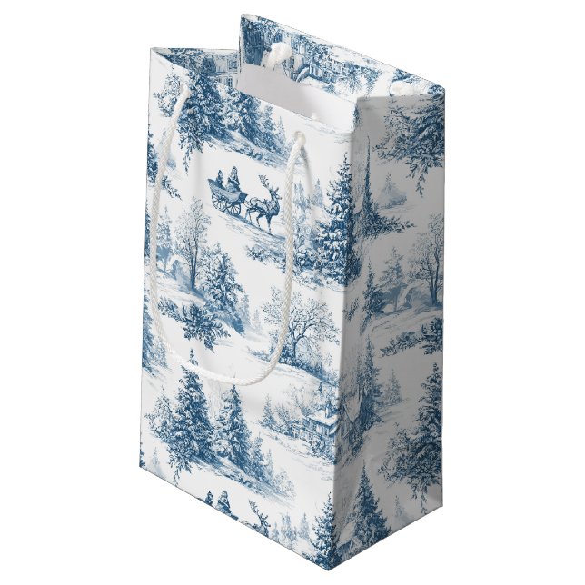 Blue Toile Christmas Pattern  Kleine Geschenktüte (Rückseite Schrägansicht)