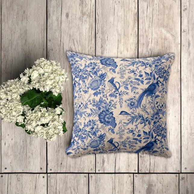 Blue Toile de Jouy Blume und Fasans Kissen (Von Creator hochgeladen)