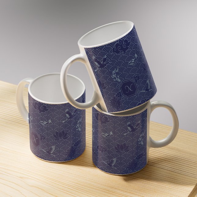 Blue Traditional Japanese Wave Seigaiha Monogram Kaffeetasse (Von Creator hochgeladen)