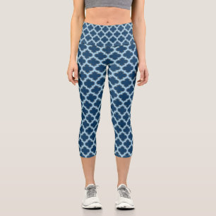 Blue und Baby Blue Trellis, Lattice, Quatrefolie Capri Leggings