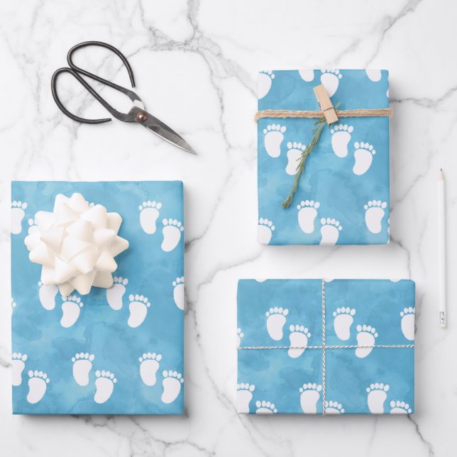 Blue Watercolor Baby Shooting Footprint Muster Geschenkpapier Set (Vorderseite)