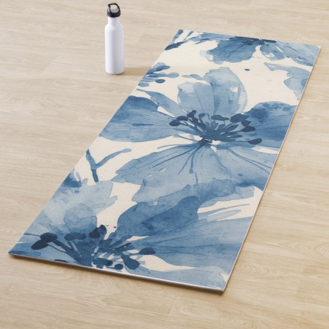 Blue Watercolor Floral Painted Botanical Whimsical Yogamatte (Beispiel)