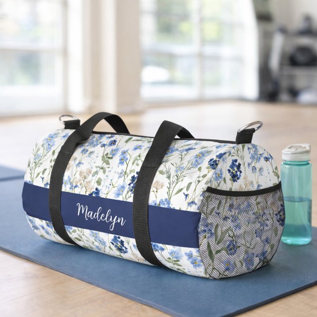 Blue Watercolor Wildflower Monogram Duffle Bag (Von Creator hochgeladen)
