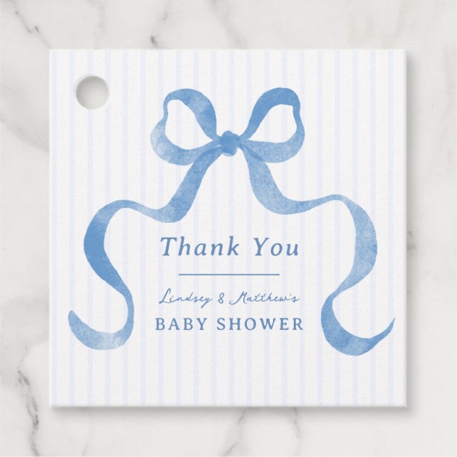 Blue Wavy Ribbon Bow Baby Dusche Geschenkanhänger (Vorderseite)
