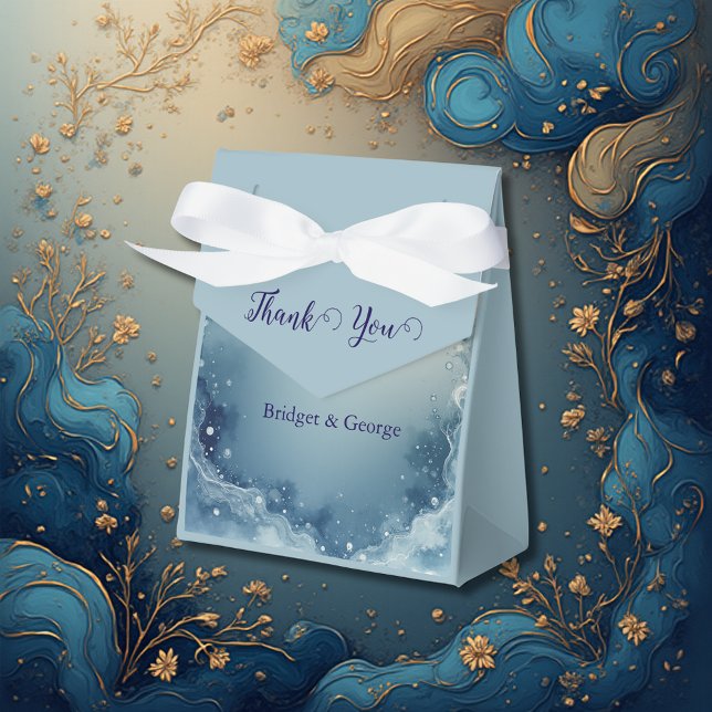 blue white Dreamy coastal marble ink wedding Geschenkschachtel (Von Creator hochgeladen)