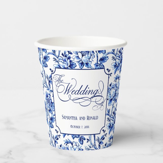 Blue & White Floral Toile with Calligraphy Wedding Pappbecher (Vorderseite)