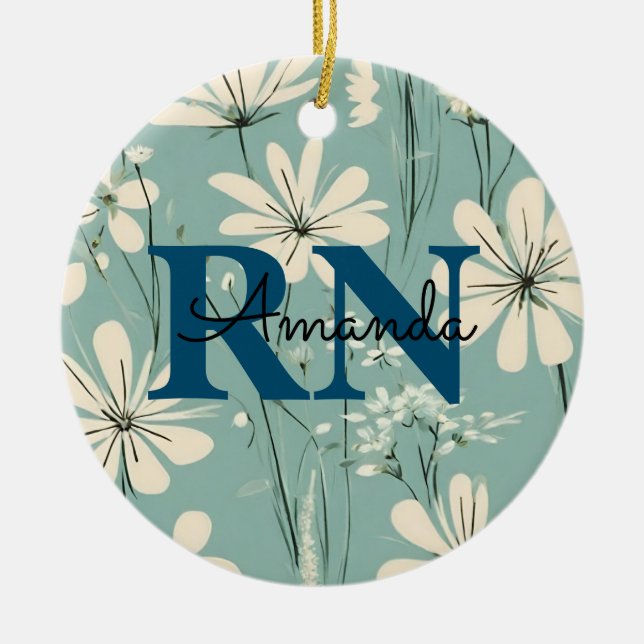 Blue White Modern Daisy Personalisiert Name RN Nur Keramik Ornament (Vorne)