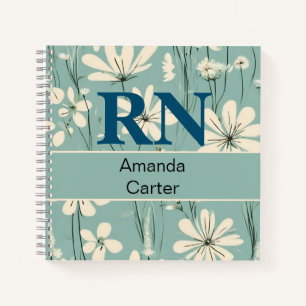 Blue White Modern Daisy Personalisiert Name RN Nur Notizbuch
