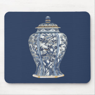 Blue & White Porcelain Vase von Vision Studio Mousepad