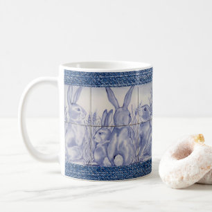Blue & White Rabbit Bunny Family Tile auf Denim Kaffeetasse