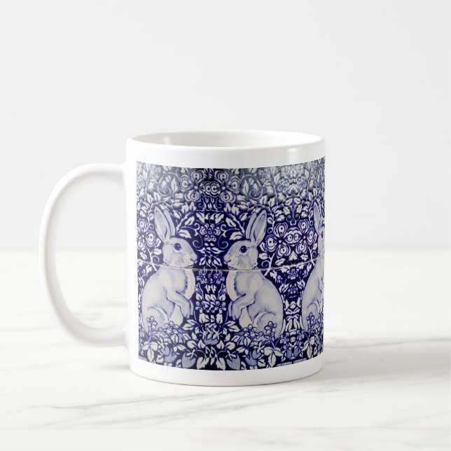 Blue & White Rabbit Strawberry Garden Bunny Floral Kaffeetasse (Links)