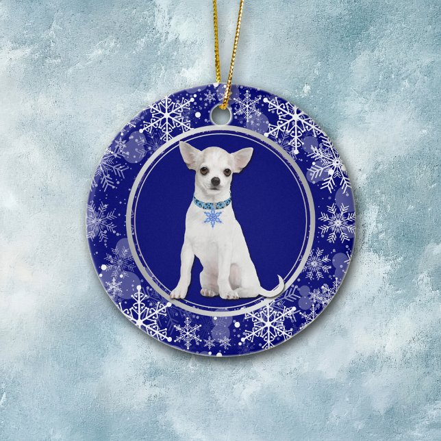 Blue White Snowflake White Chihuahua Keramik Ornament (Von Creator hochgeladen)