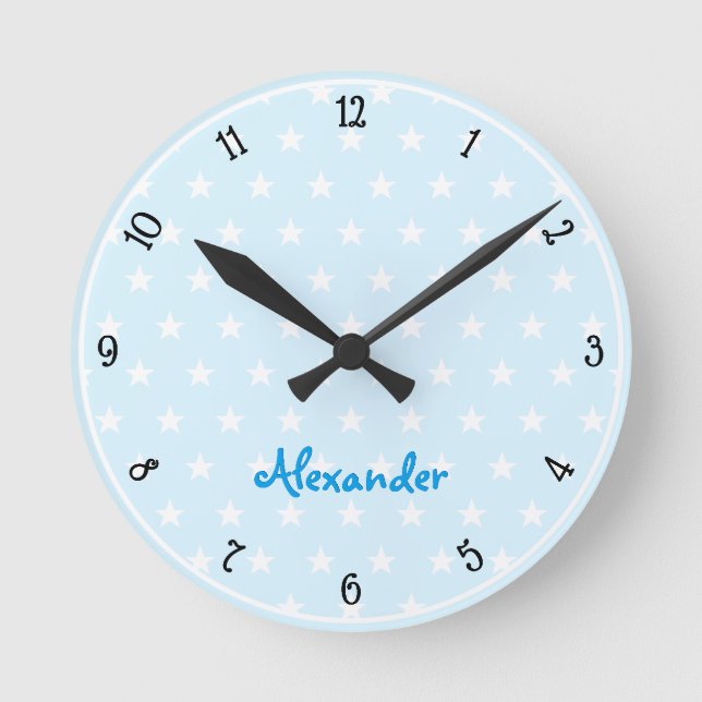 Blue White Stars Individuelle Name Boys Room Kinde Runde Wanduhr (Vorderseite)