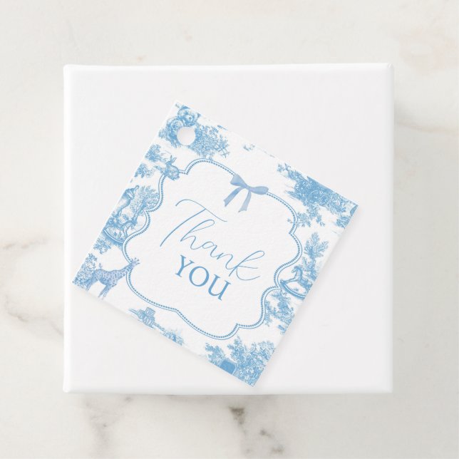 Blue White Toile de Jouy Bear Baby Dusche Geschenkanhänger (Beispiel)