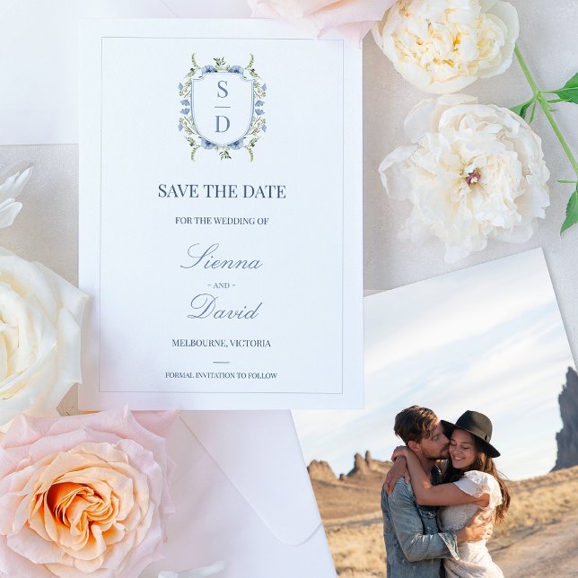 Blue Wildblumen Monogram Wappen Save the Date Card (Blue Green Floral Monogram Crest Save The Date Wedding Dusty Blue Wildflowers Couples Photo Delicate)