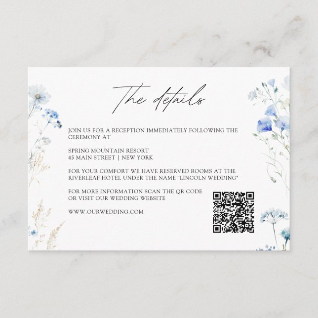 Blue Wildblumen Monogram Wedding Details QR Code Begleitkarte (Vorderseite)