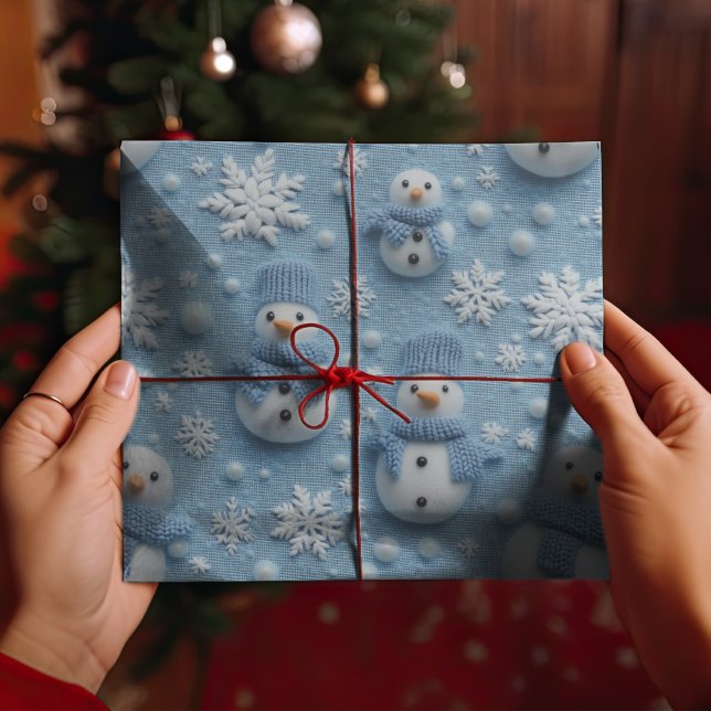 Blue Winter Christmas Sowman & Snowflakes Geschenkpapier (Von Creator hochgeladen)