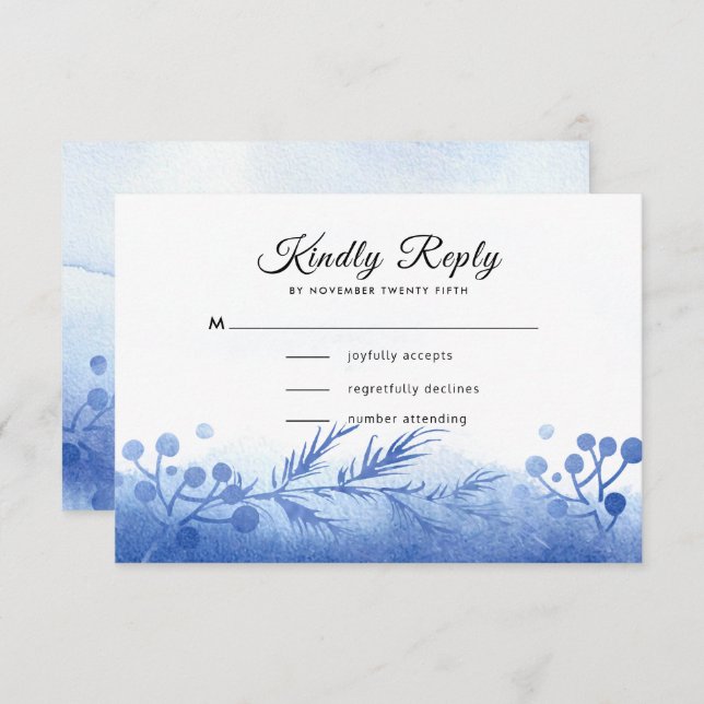 Blue Winter Pine Branches and Berries RSVP Card (Vorne/Hinten)