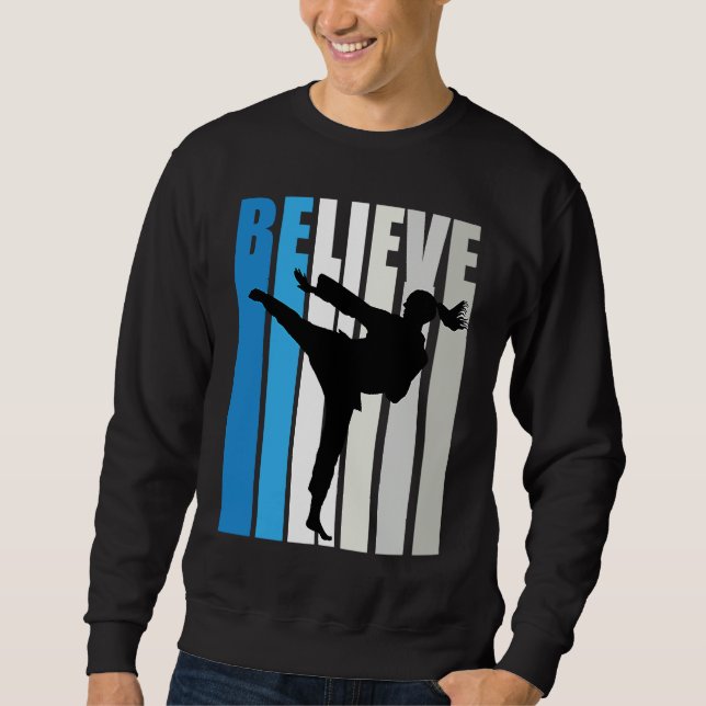 Blue Womens Believe Karate Motivational Retro Grap Sweatshirt (Vorderseite)