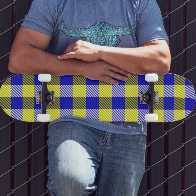 Blue Yellow Gingham Karo Design Skateboard (Von Creator hochgeladen)