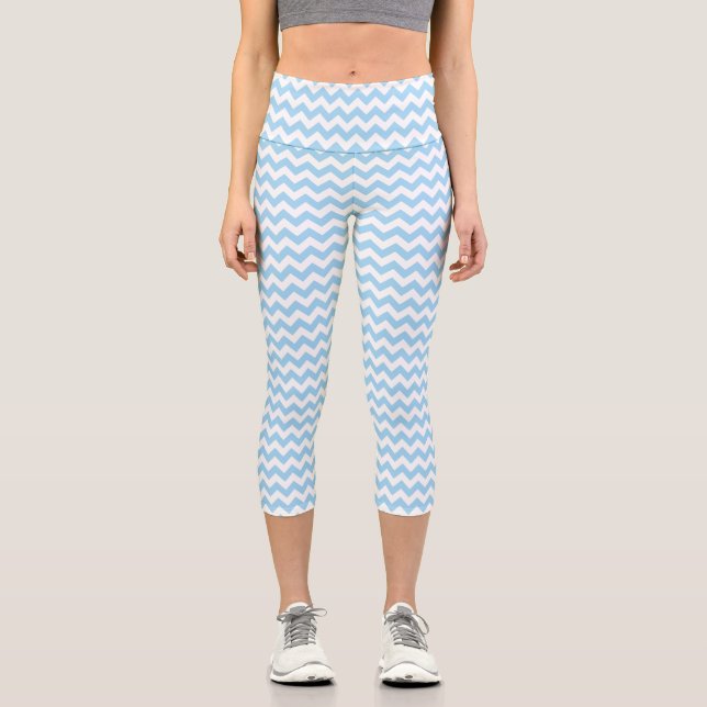 Blue Zigzag, Blue Zickzack, geometrisches Muster Capri Leggings (Vorderseite)