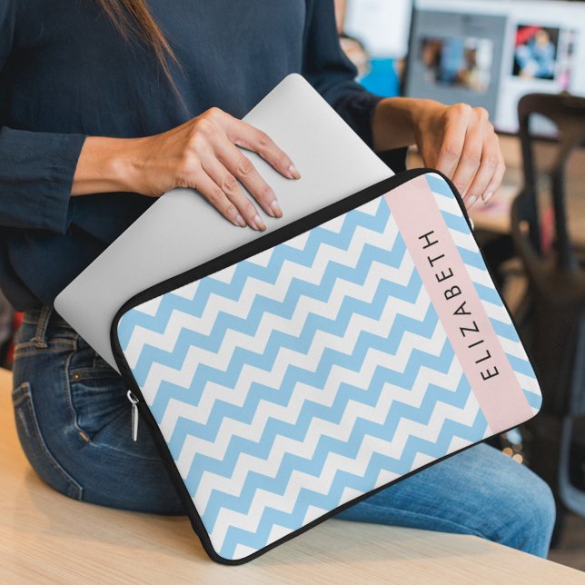 Blue Zigzag, Blue Zickzack, Wave Pattern, Ihr Name Laptopschutzhülle (Von Creator hochgeladen)