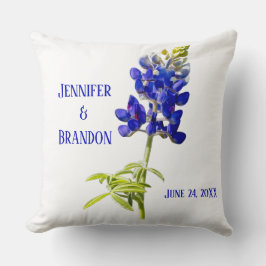 Bluebonnet Floral on White, Wedding Kissen