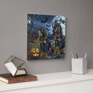 Bluetick Coonhound Halloween Spooky Quadratische Wanduhr
