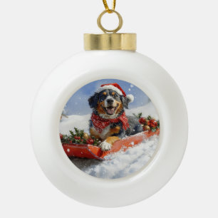 Bluetick Coonhound Hund im Schlitten Weihnachten Keramik Kugel-Ornament