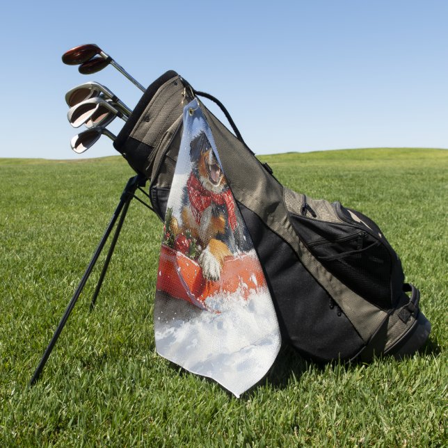 Bluetick Coonhound Hund in Sledge Weihnachten Golfhandtuch (Gras)