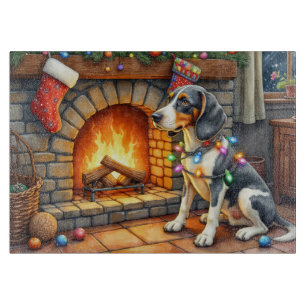 Bluetick Coonhound Kamin mit Weihnachtslichtern Schneidebrett