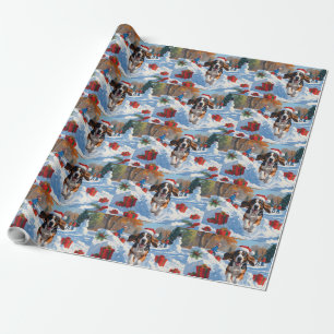 Bluetick Coonhound läuft im Schnee mit Weihnachten Geschenkpapier