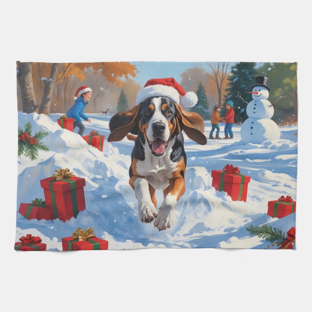 Bluetick Coonhound läuft im Schnee mit Weihnachten Geschirrtuch (Horizontal)
