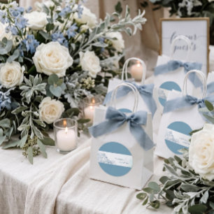 Blühen bei der Winterhochzeit Runder Aufkleber