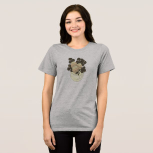 Blühende Anfänge - Blumenwachstum von innen Tri-Blend Shirt