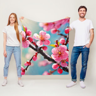 Blühende Kirschblüten im Frühling Fleecedecke