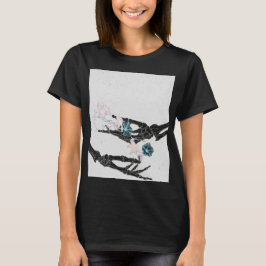 Blühende Knochen #2 - Hände - vertikal T-Shirt