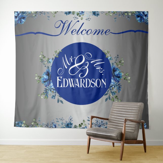 Blühende Liebe: Ein Blumenfreund zu unserer Hochze Wandteppich (Beispiel (Horizontal))