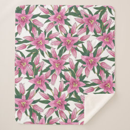 Blühende Lilien in Pastellrosa auf Weiß Sherpadecke
