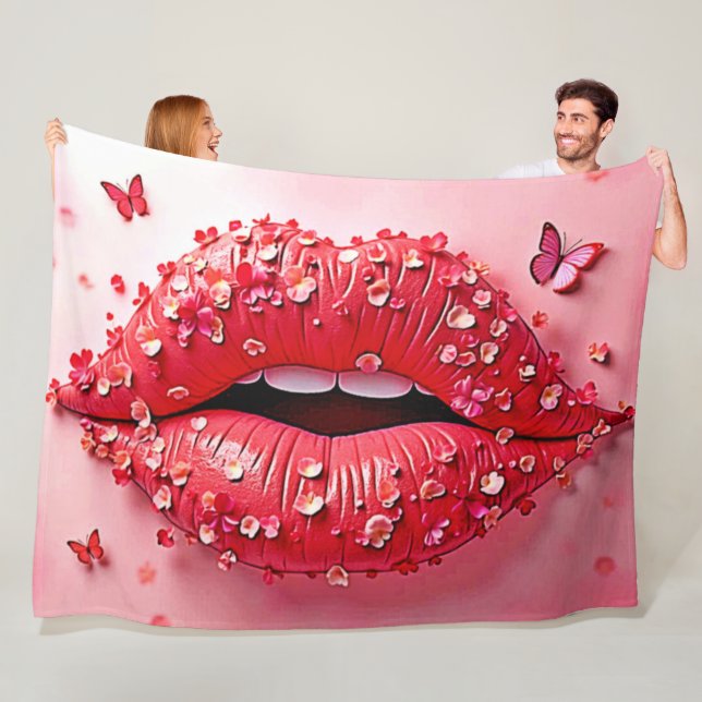 Blühende Lippen: Floraler Schmetterlingskuss Fleecedecke (Beispiel)
